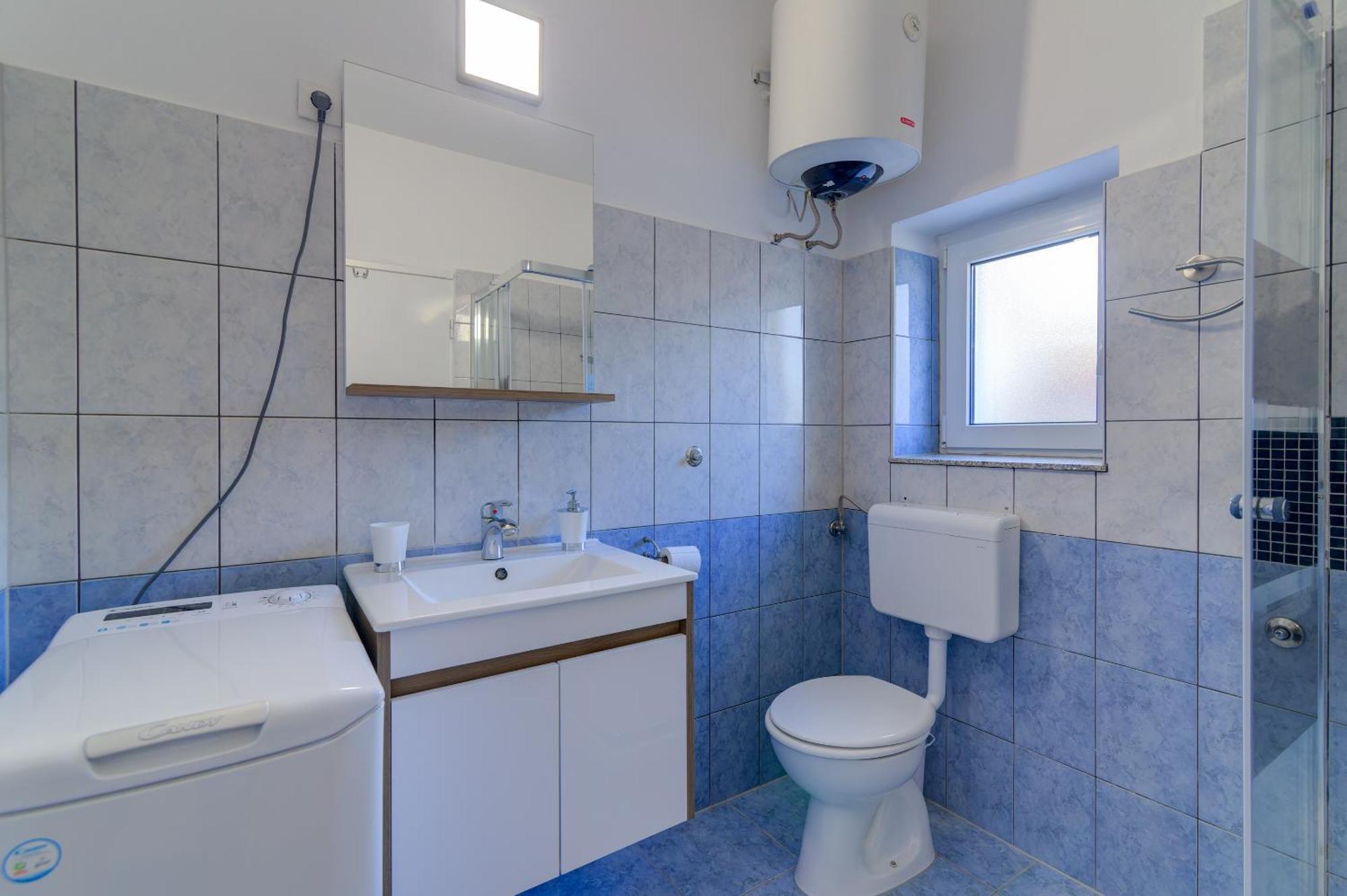 Apartmani Ana Senj  Værelse billede