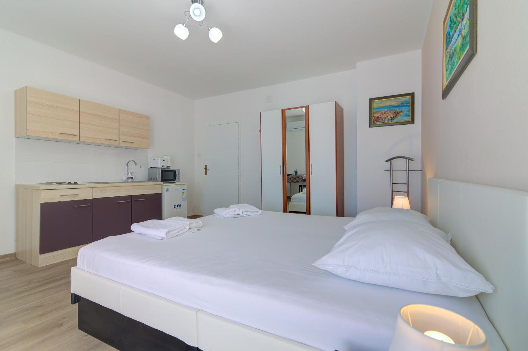 Apartmani Ana Senj  Værelse billede