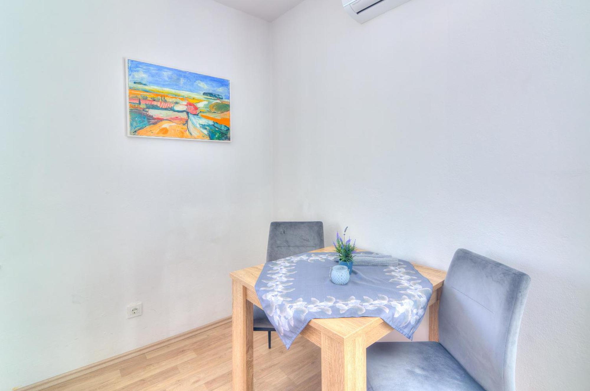 Apartmani Ana Senj  Værelse billede